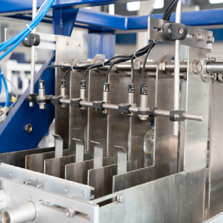 What Are the Advantages of A Carton Packing Machine？